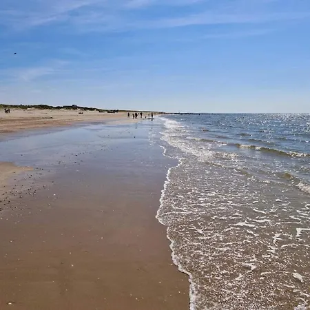 6 Person In * Blåvand