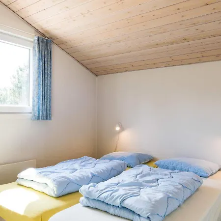 6 Person In Blåvand