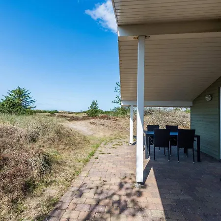 6 Person In Blåvand