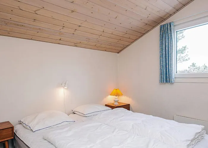 6 Person In Nyaraló